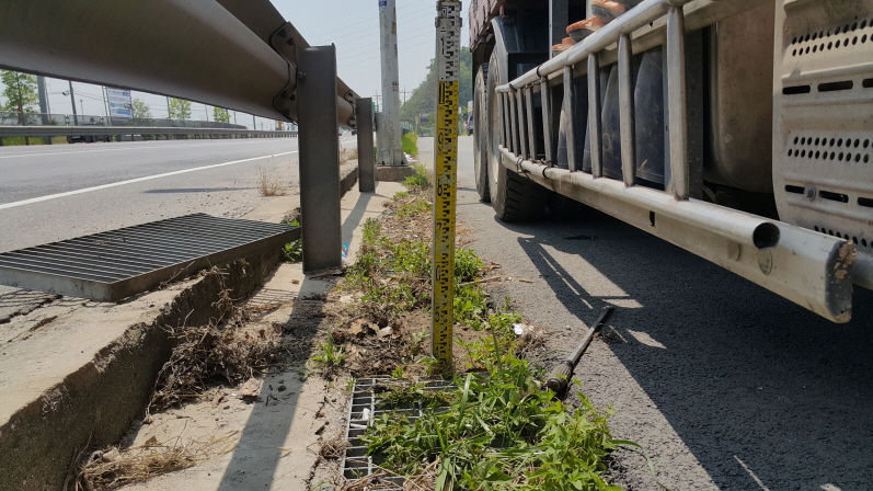 3698599459_PTzq1eML_a7dedfe3784439ea9fddad6d9491ad47b29d241f.jpg 이미지크게보기